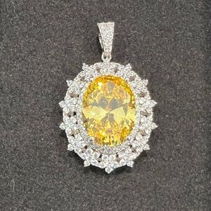 Stunning .925 Sterling Silver Pendant